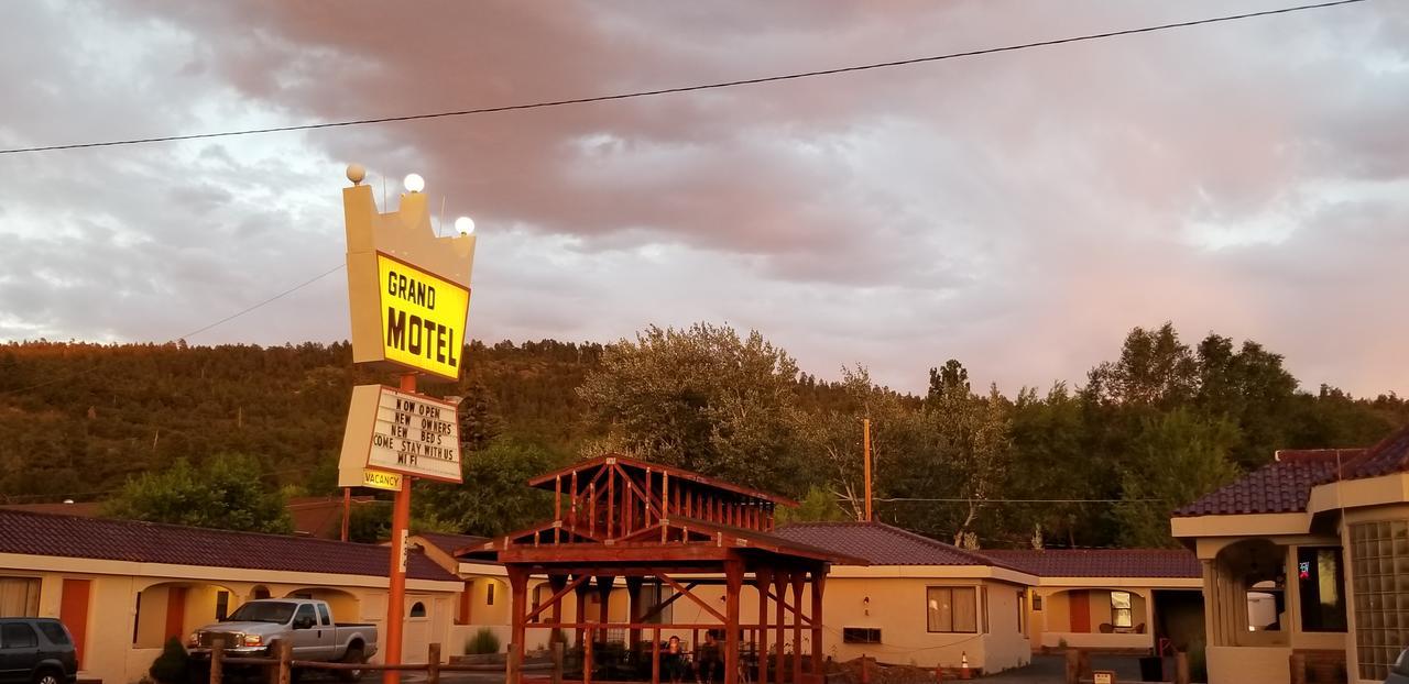 Grand Motel Williams Eksteriør bilde